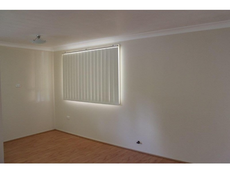 13 Roselands Avenue, Wyoming NSW 2250