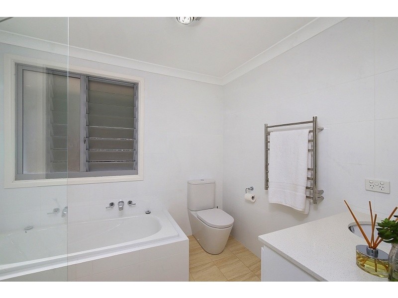 62 Bay View Avenue, East Gosford NSW 2250