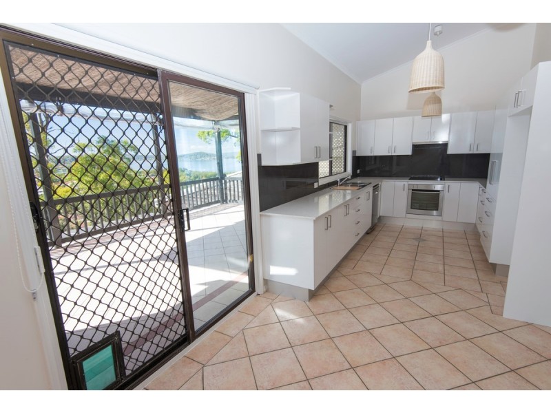 35 Bayview Avenue, East Gosford NSW 2250