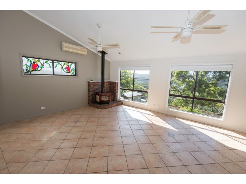 35 Bayview Avenue, East Gosford NSW 2250