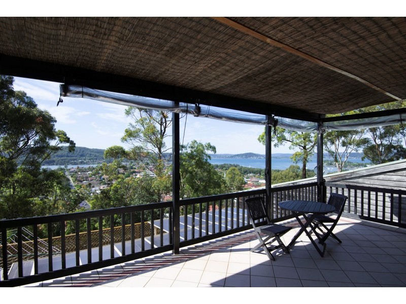 35 Bayview Avenue, East Gosford NSW 2250