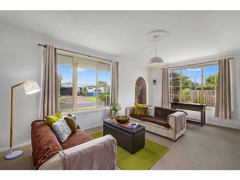 2/19 Weatherly Parade, St Huberts Island NSW 2257