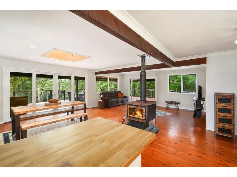 230 Oak Road, Matcham NSW 2250