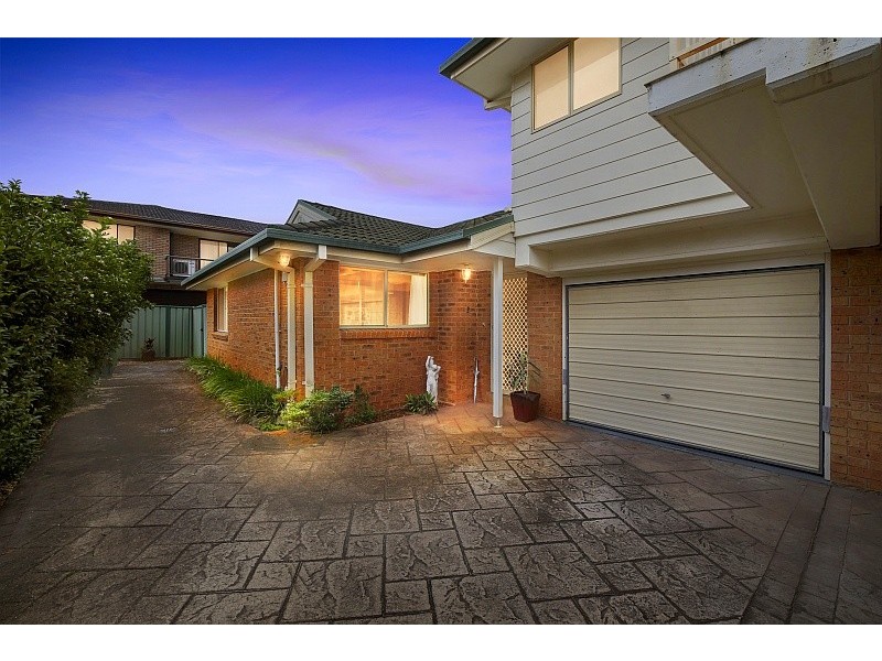 2/36 Adelaide Street, East Gosford NSW 2250