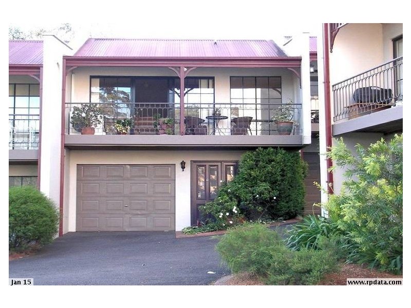 3/4 Broadview Avenue, Gosford NSW 2250