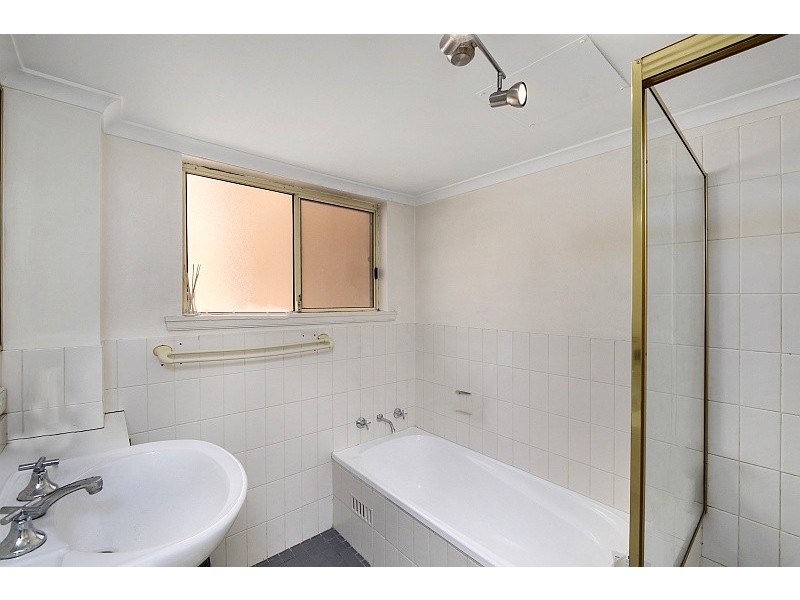 10/39-43 Melbourne Street, East Gosford NSW 2250