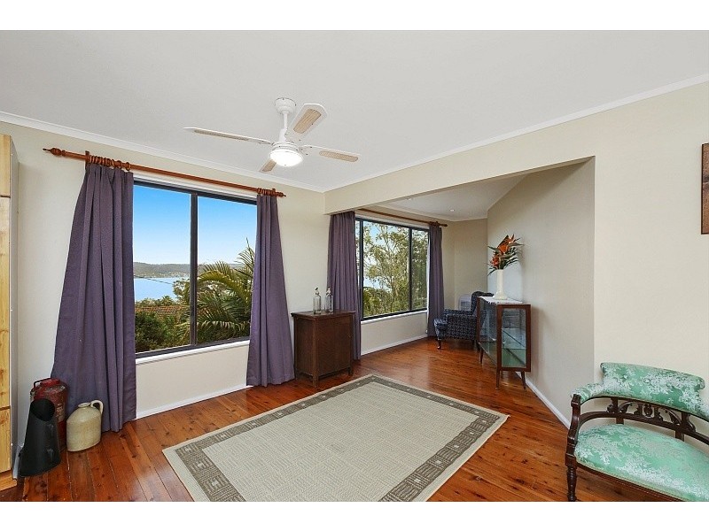 6b Leonie Parade, Green Point NSW 2251