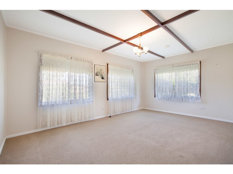 16 Glen Road, Ourimbah NSW 2258