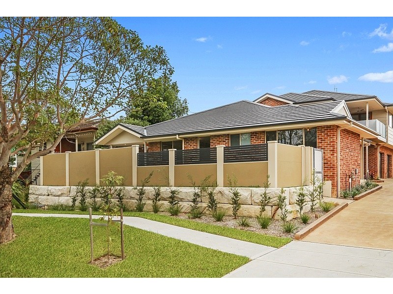4/17-19 White Street, East Gosford NSW 2250