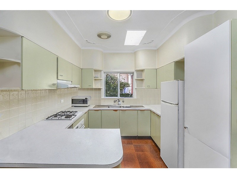 15 Webb Street, East Gosford NSW 2250