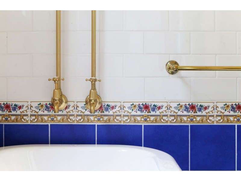 4 Roslyn Garden, Green Point NSW 2251