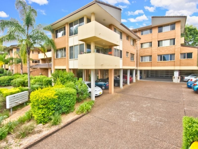 1/39 Melbourne Street, East Gosford NSW 2250