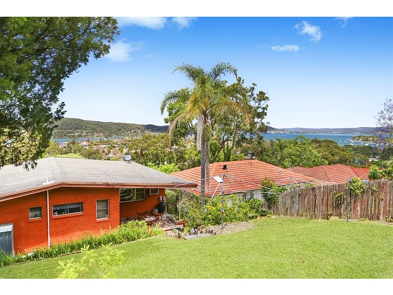 54 Lushington Street, East Gosford NSW 2250