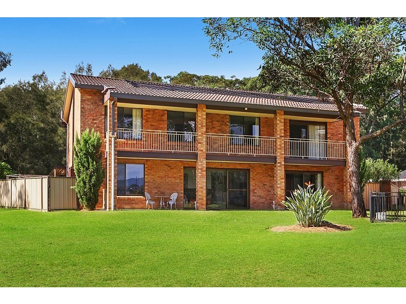 31 Kenmare Road, Green Point NSW 2251