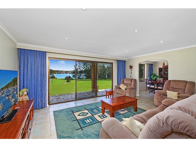 31 Kenmare Road, Green Point NSW 2251
