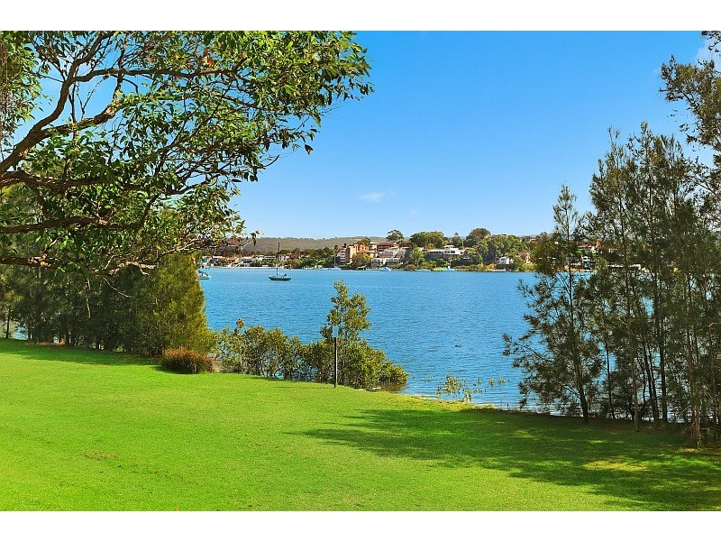 31 Kenmare Road, Green Point NSW 2251