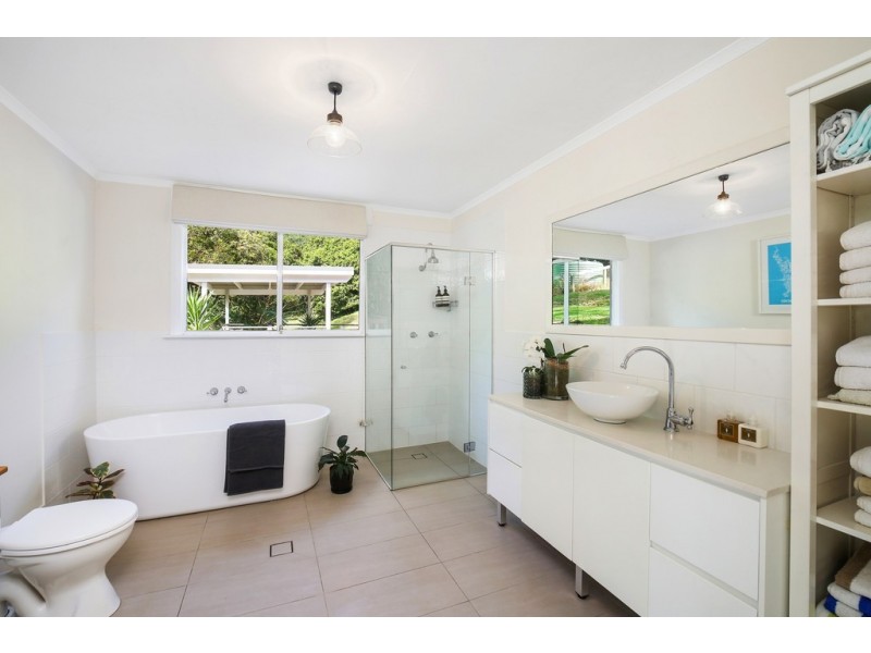 246 Oak Road, Matcham NSW 2250