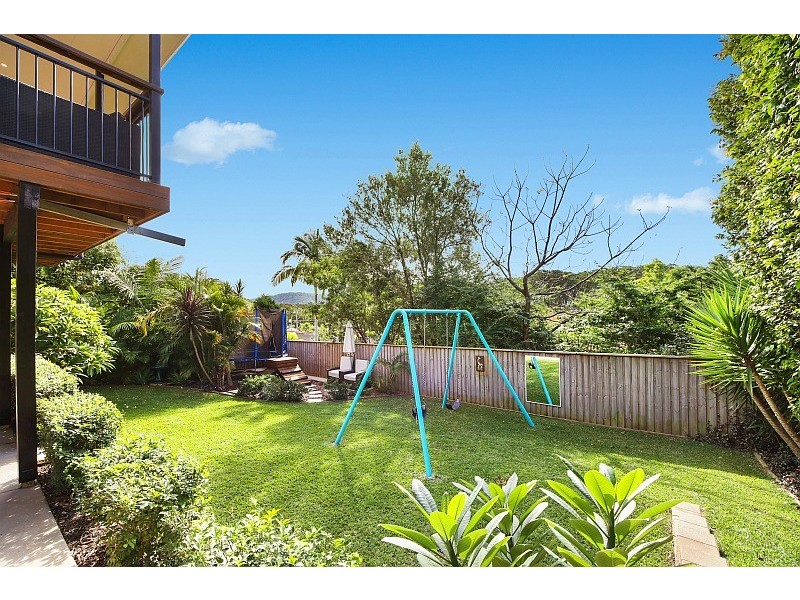 11 Henzel Road, Green Point NSW 2251