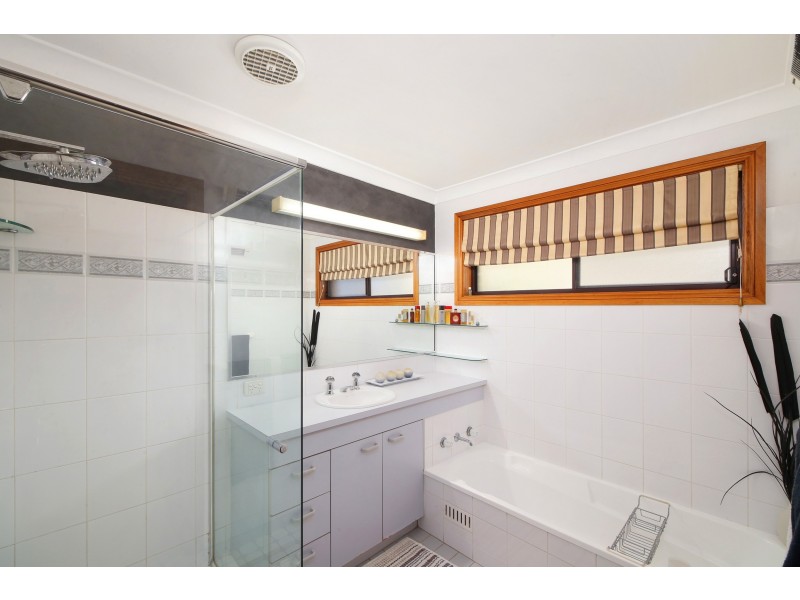 12 Coolawin Circle, Narara NSW 2250