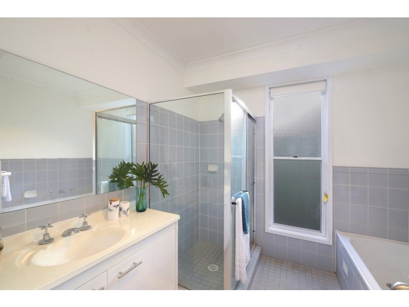 53 James Sea Drive, Green Point NSW 2251