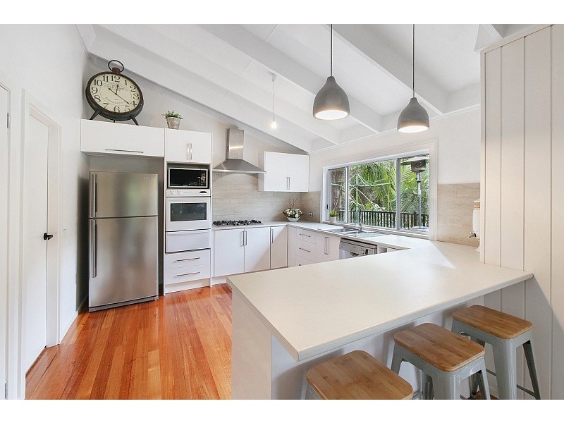 11 Rubie Crescent, East Gosford NSW 2250