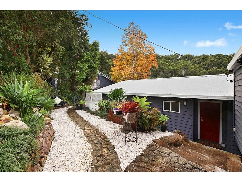 11 Rubie Crescent, East Gosford NSW 2250