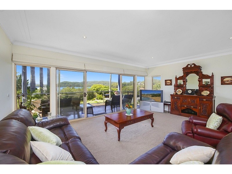 1 Kyeema Avenue, Saratoga NSW 2251