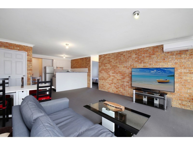 8/145 Faunce Street, Gosford NSW 2250