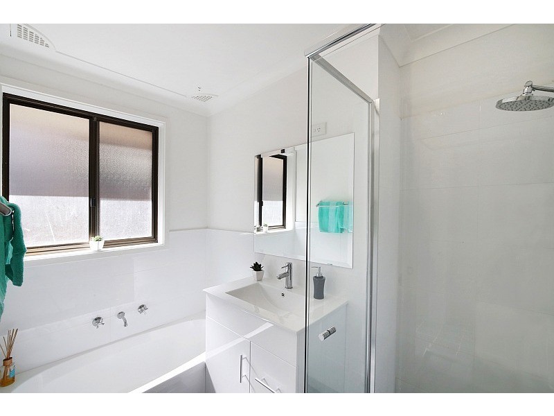 44 Clarence Road, Springfield NSW 2250