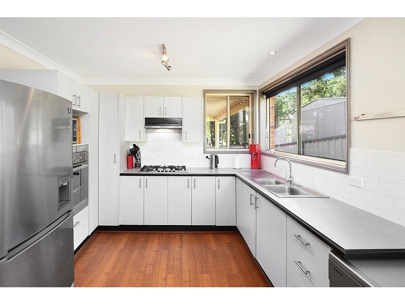 11 Sunbeam Place, Erina NSW 2250
