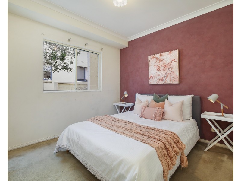 1/105 Henry Parry Drive, Gosford NSW 2250