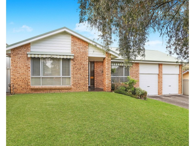 6 Lamont Close, Green Point NSW 2251