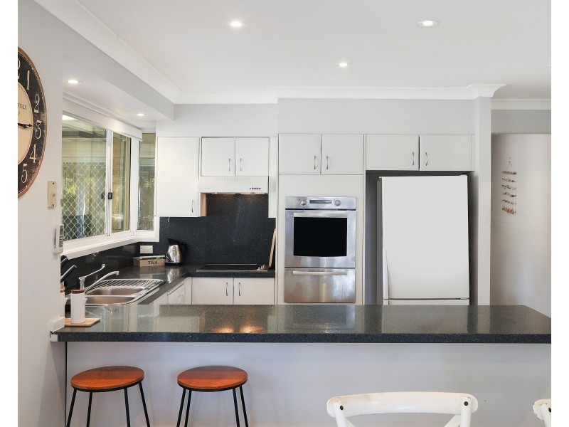 53 James Sea Drive, Green Point NSW 2251