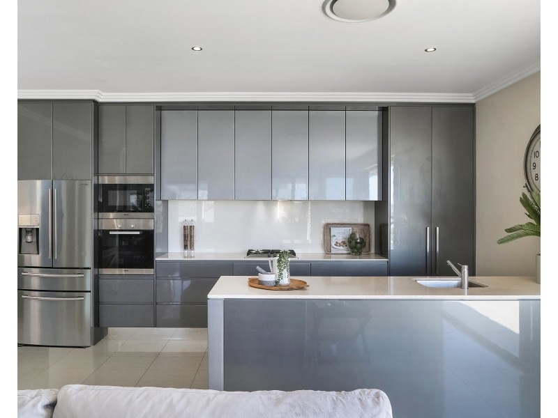 125 Albany Street, Point Frederick NSW 2250