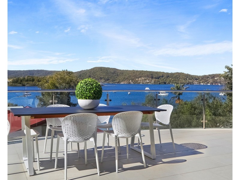 125 Albany Street, Point Frederick NSW 2250