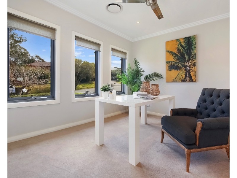 125 Albany Street, Point Frederick NSW 2250