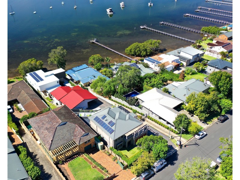 125 Albany Street, Point Frederick NSW 2250