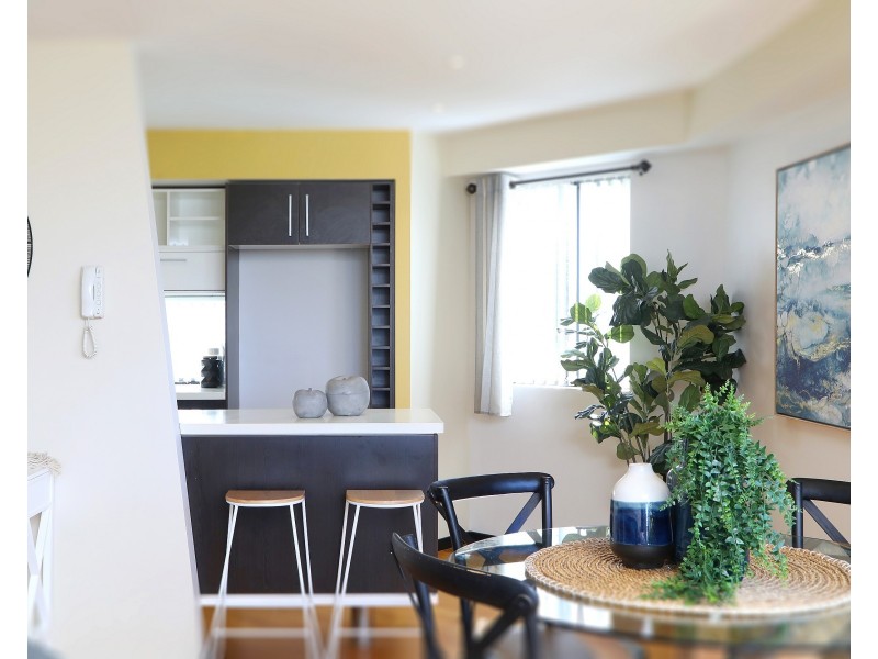 1/71-73 Donnison Street West, Gosford NSW 2250