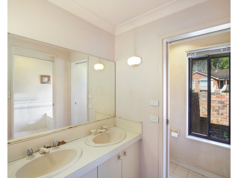 3 Willowin Close, Green Point NSW 2251