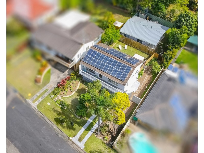 16 Jindalee Avenue, Point Clare NSW 2250