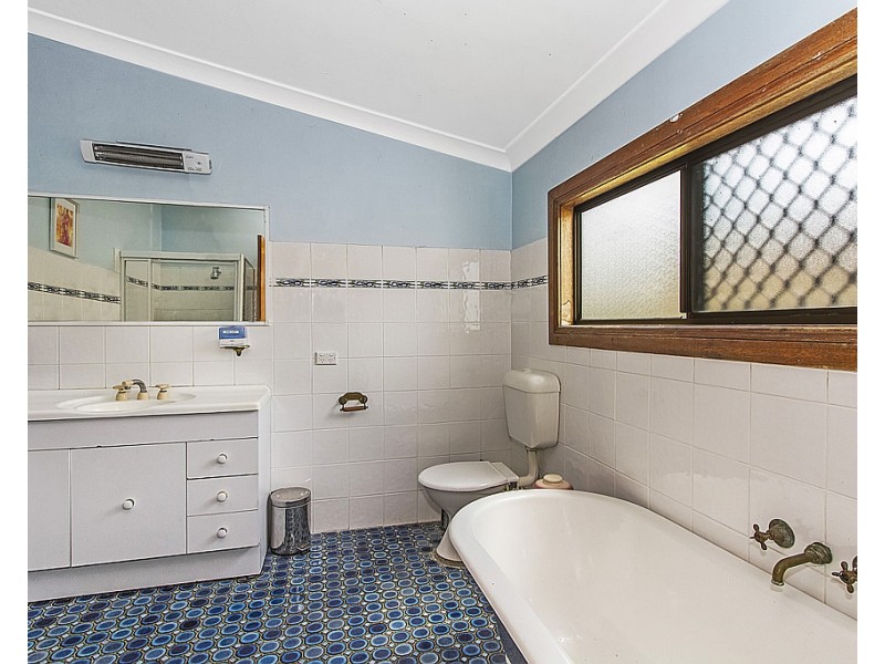 50 Pacific Highway, Ourimbah NSW 2258