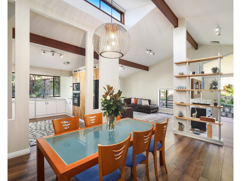 14 Beveridge Drive, Green Point NSW 2251