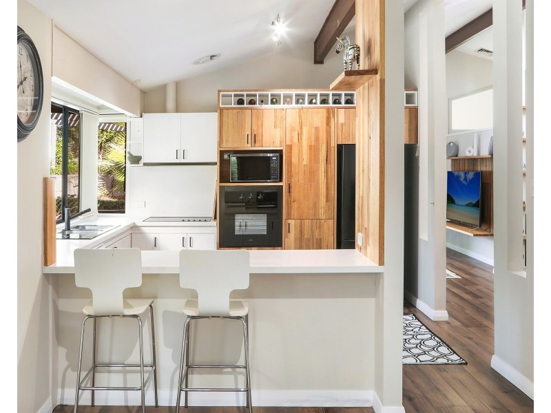 14 Beveridge Drive, Green Point NSW 2251
