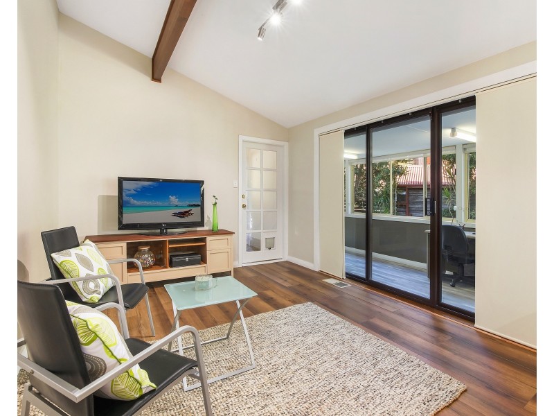 14 Beveridge Drive, Green Point NSW 2251