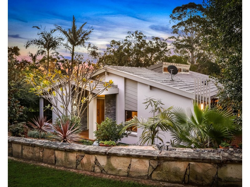 14 Beveridge Drive, Green Point NSW 2251
