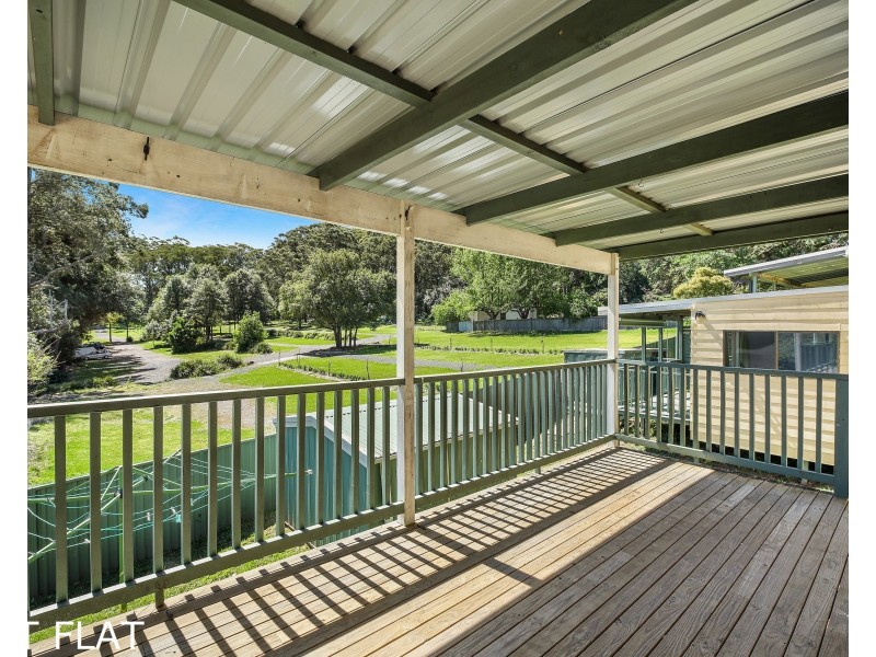 327 Terrigal Drive, Erina NSW 2250