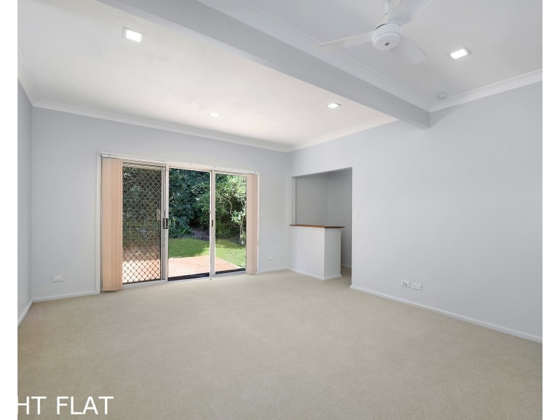327 Terrigal Drive, Erina NSW 2250