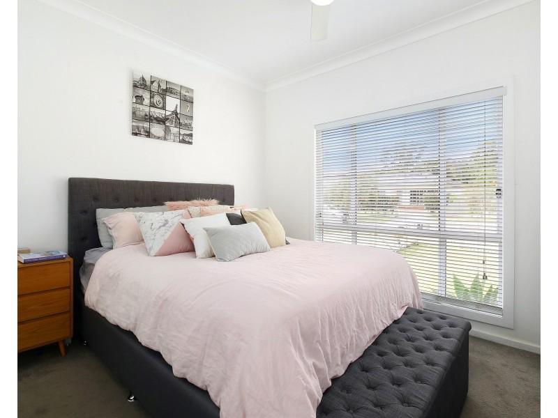 11 Dalton Street, Wyoming NSW 2250