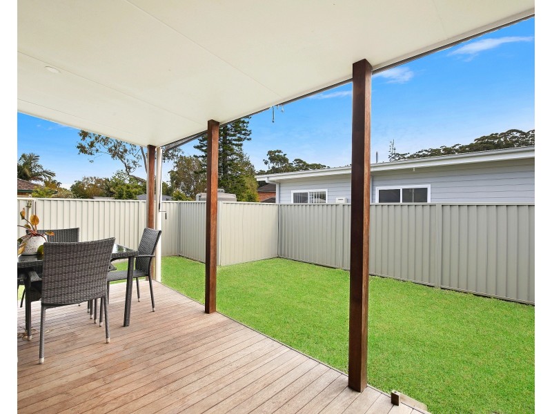 11 Dalton Street, Wyoming NSW 2250