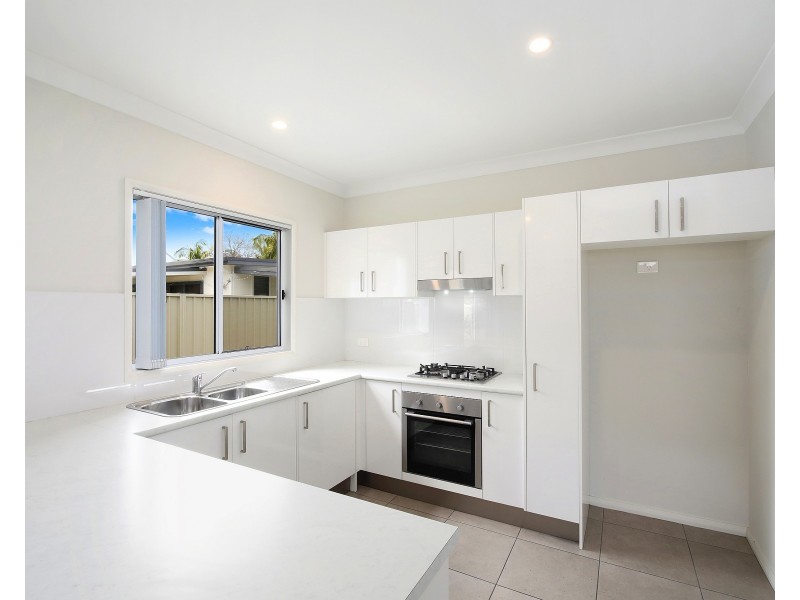 11 Dalton Street, Wyoming NSW 2250